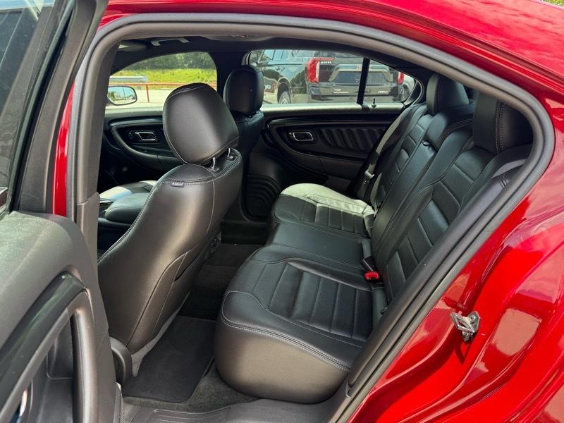 Ford Taurus 4dr Sdn SHO AWD 2015
