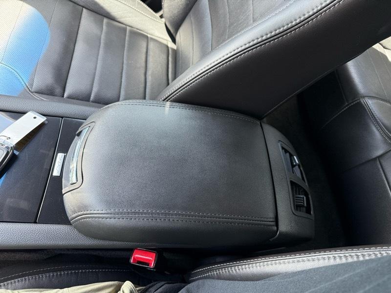 Ford Taurus 4dr Sdn SHO AWD 2015