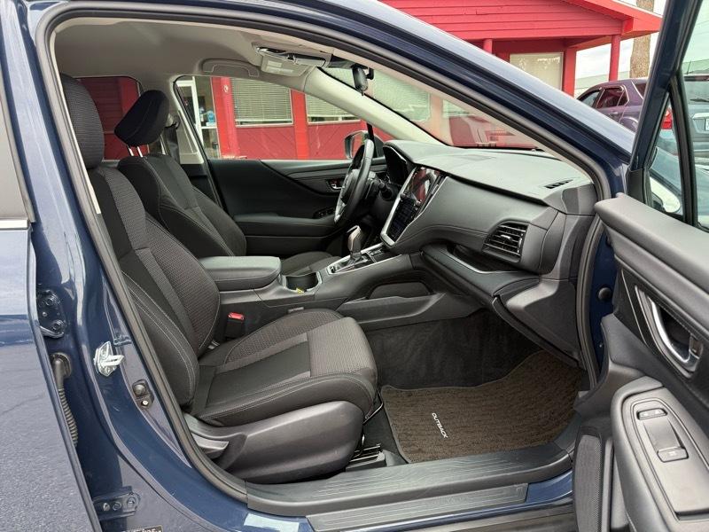 Subaru Outback Premium AWD 2024