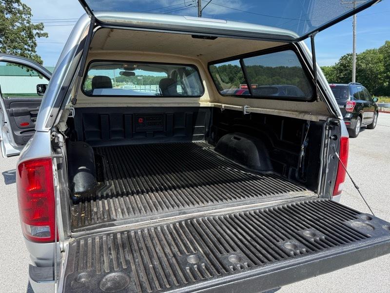 Dodge Ram 2500 4dr Quad Cab 140.5" WB 4WD SLT 2003