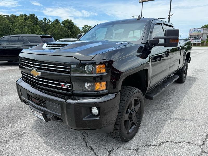 Chevrolet Silverado 3500HD 4WD Crew Cab 153.7" LTZ 2017