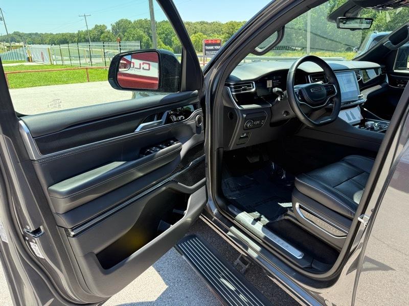 Jeep Grand Wagoneer L Series II 4x4 2024