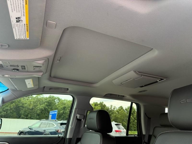 GMC Yukon 4WD 4dr Denali 2018