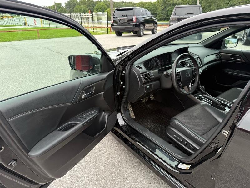 Honda Accord Sedan 4dr I4 CVT Sport 2016