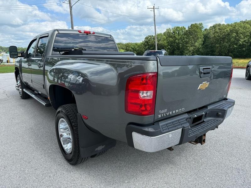 Chevrolet Silverado 3500HD 4WD Crew Cab 167.7" DRW LTZ 2011