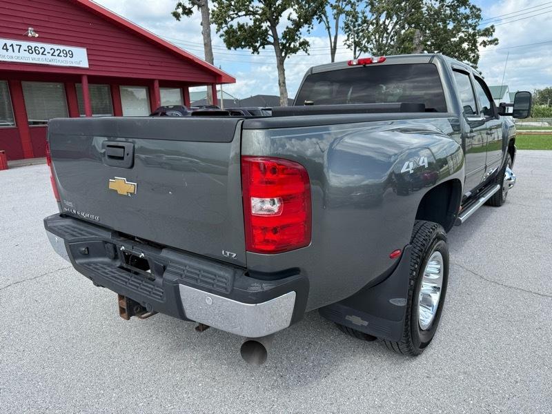 Chevrolet Silverado 3500HD 4WD Crew Cab 167.7" DRW LTZ 2011