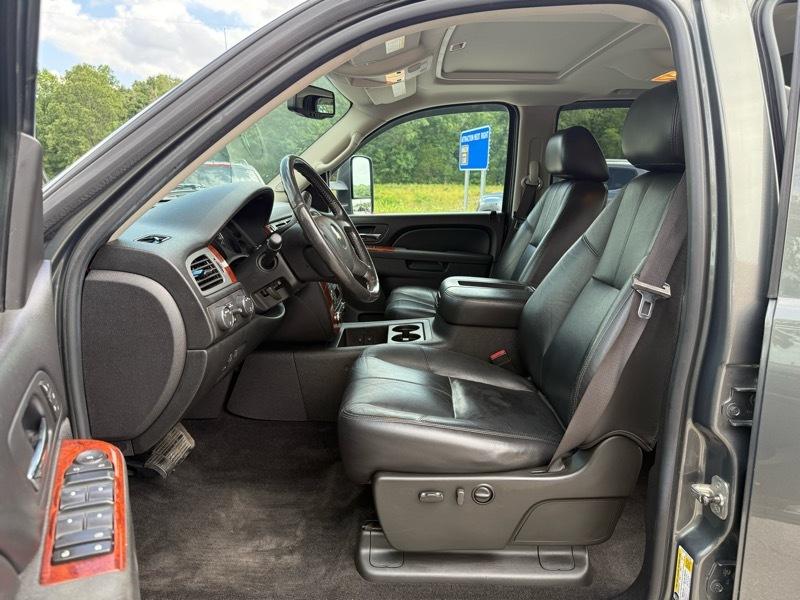 Chevrolet Silverado 3500HD 4WD Crew Cab 167.7" DRW LTZ 2011