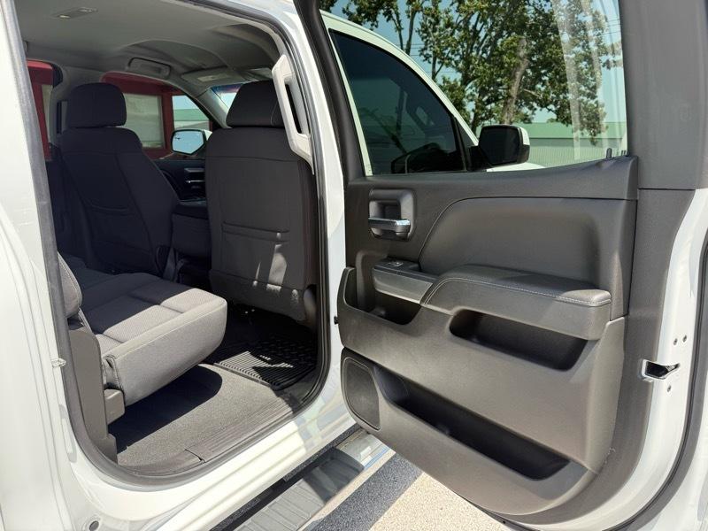 Chevrolet Silverado 1500 4WD Crew Cab 143.5" LT w/1LT 2018