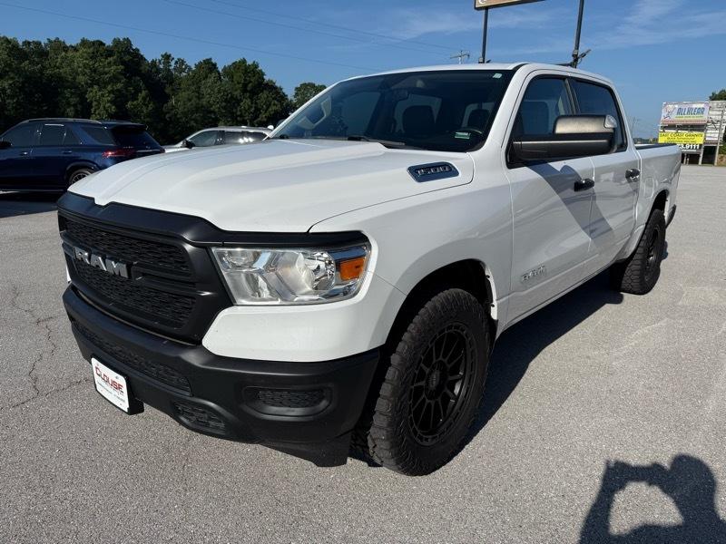 RAM 1500 Tradesman 4x4 Crew Cab 5'7" Box 2020