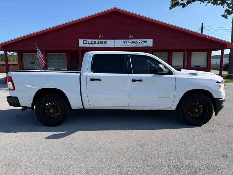 RAM 1500 Tradesman 4x4 Crew Cab 5'7" Box 2020