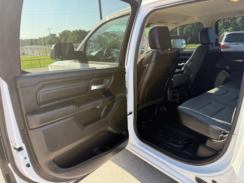RAM 1500 Tradesman 4x4 Crew Cab 5'7" Box 2020