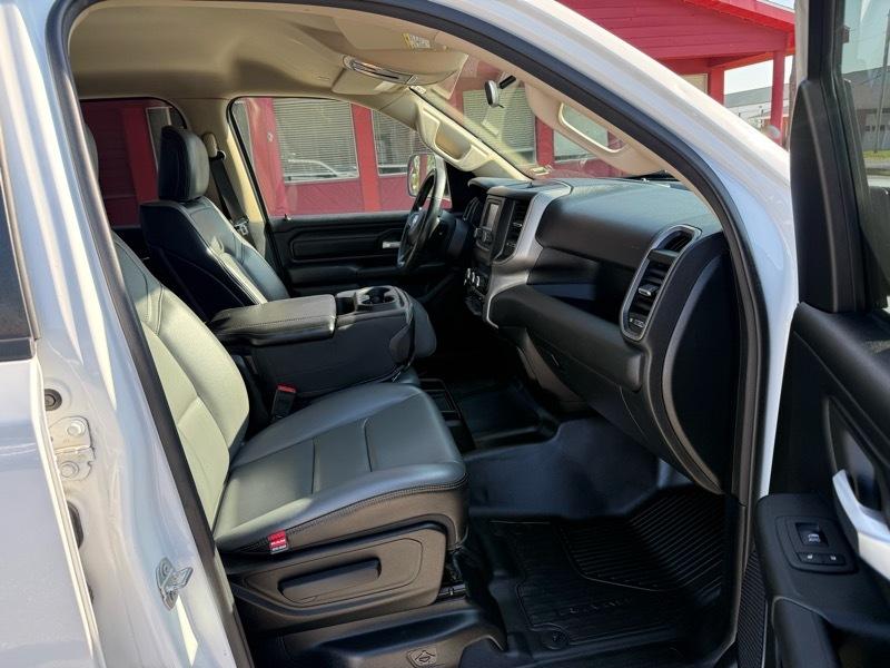 RAM 1500 Tradesman 4x4 Crew Cab 5'7" Box 2020