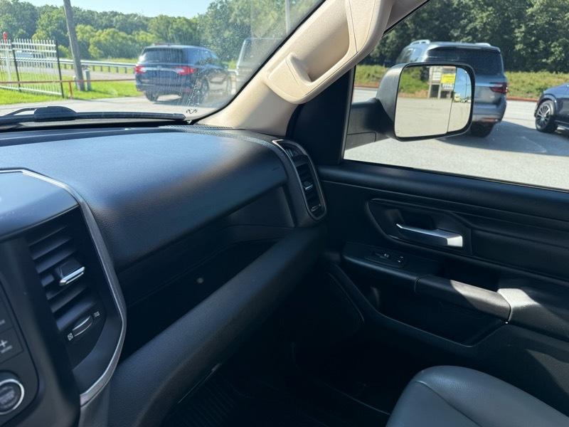 RAM 1500 Tradesman 4x4 Crew Cab 5'7" Box 2020