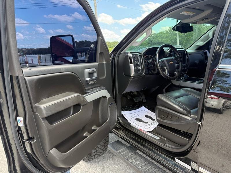 Chevrolet Silverado 3500HD 4WD Crew Cab 153.7" LTZ 2015