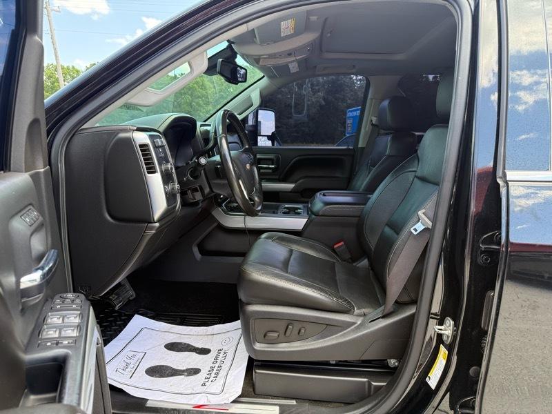 Chevrolet Silverado 3500HD 4WD Crew Cab 153.7" LTZ 2015