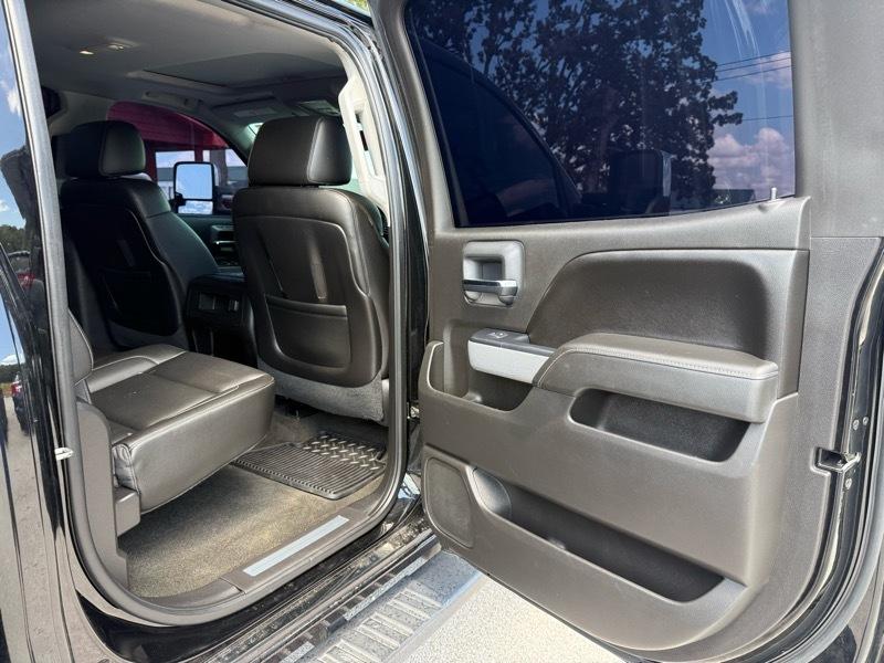 Chevrolet Silverado 3500HD 4WD Crew Cab 153.7" LTZ 2015