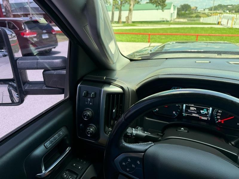 Chevrolet Silverado 3500HD 4WD Crew Cab 153.7" LTZ 2015