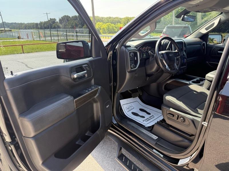 Chevrolet Silverado 1500 4WD Crew Cab 147" RST 2021