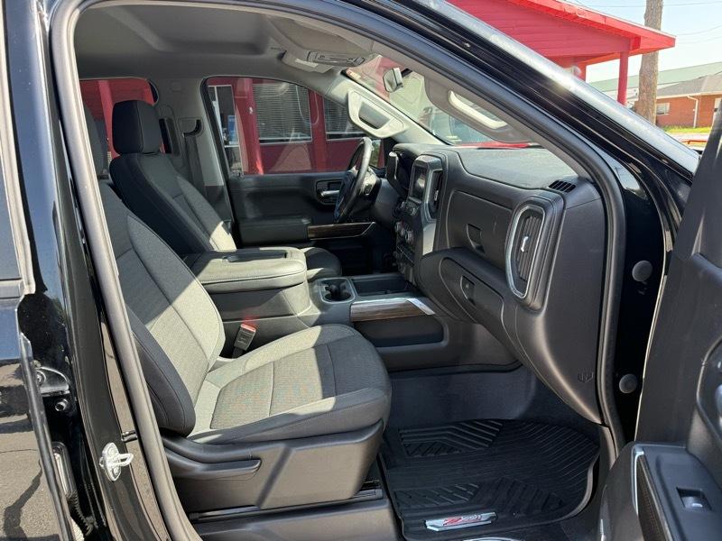 Chevrolet Silverado 1500 4WD Crew Cab 147" RST 2021