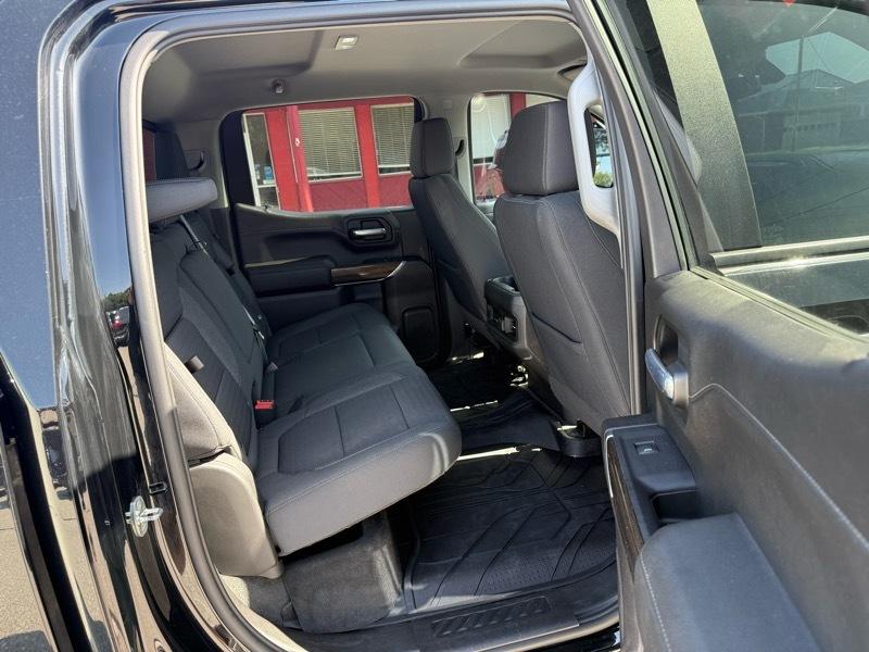 Chevrolet Silverado 1500 4WD Crew Cab 147" RST 2021