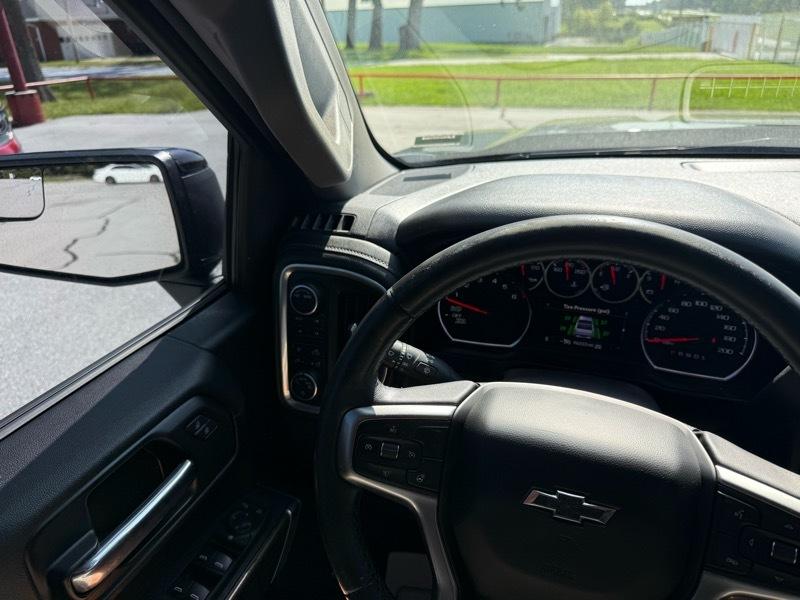 Chevrolet Silverado 1500 4WD Crew Cab 147" RST 2021