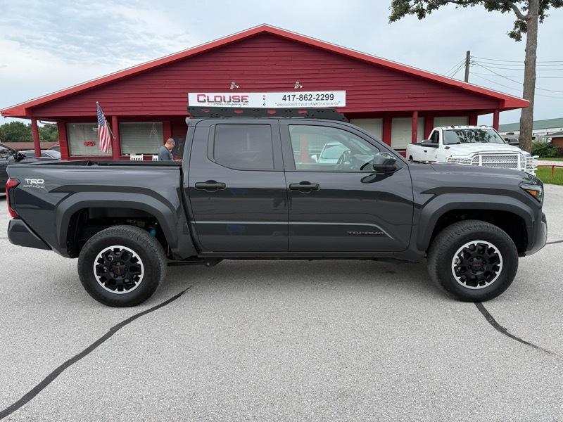 Toyota Tacoma 4WD TRD Off Road Double Cab 5' Bed MT (Natl) 2024
