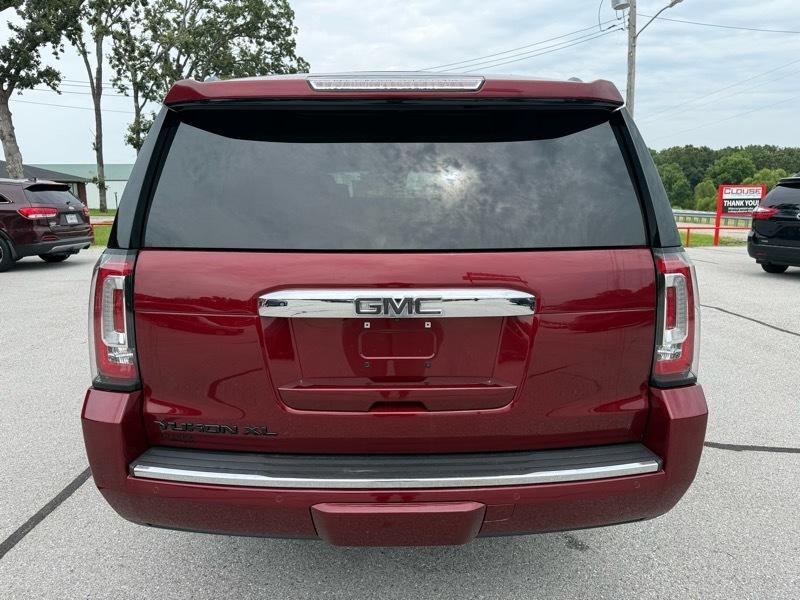 GMC Yukon XL 4WD 4dr Denali 2020