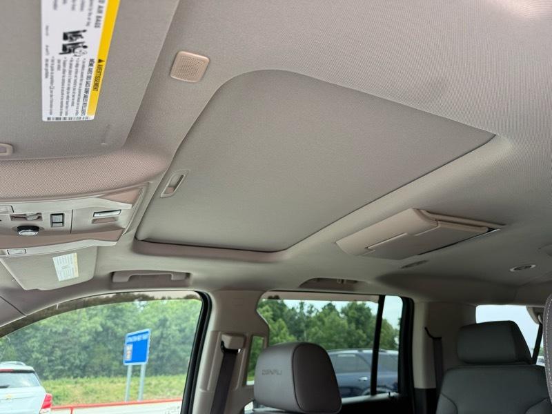 GMC Yukon XL 4WD 4dr Denali 2020
