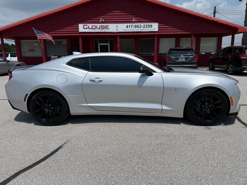 Chevrolet Camaro 2dr Cpe 2LT 2018