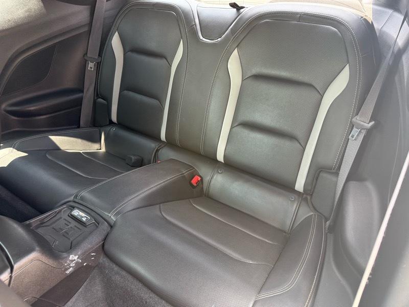Chevrolet Camaro 2dr Cpe 2LT 2018