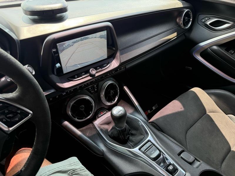 Chevrolet Camaro 2dr Cpe 2LT 2018