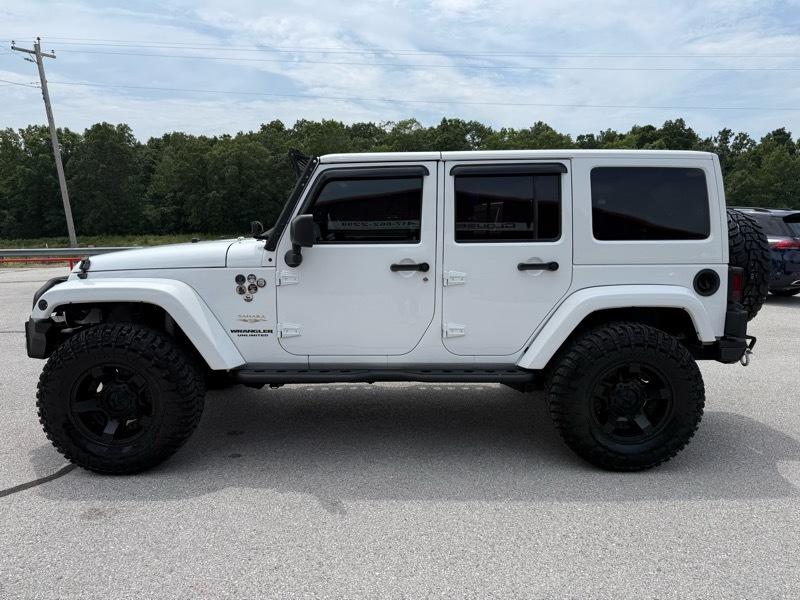 Jeep Wrangler Unlimited 4WD 4dr Sahara 2015