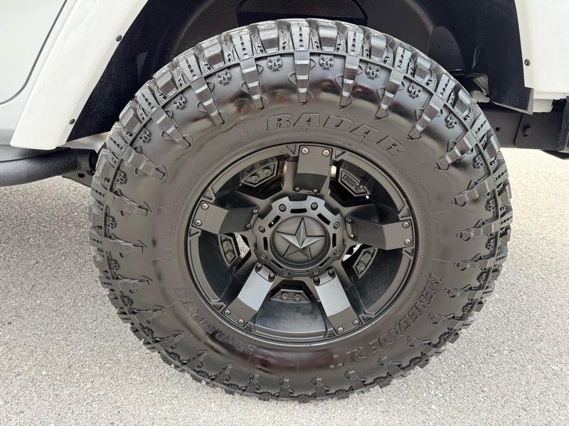 Jeep Wrangler Unlimited 4WD 4dr Sahara 2015