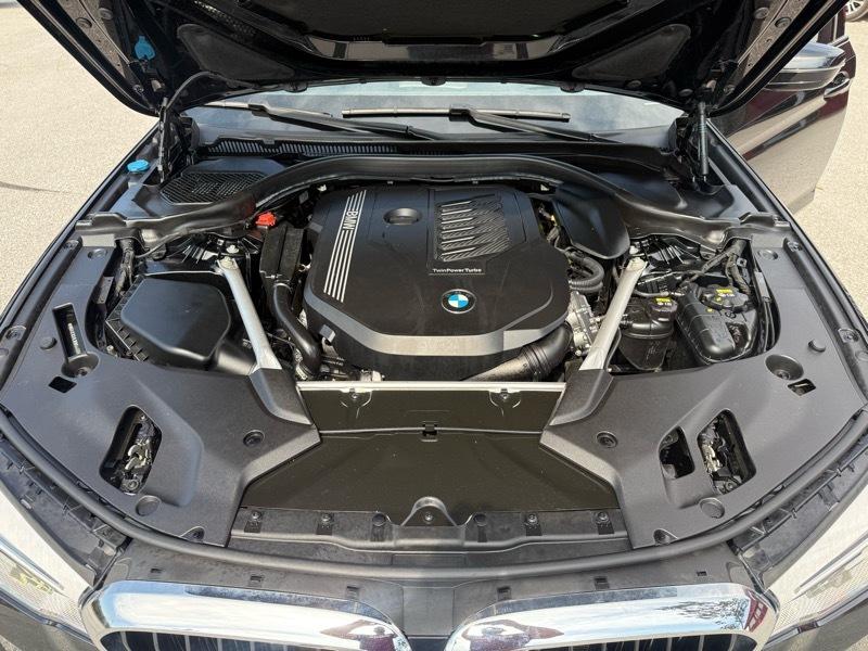 BMW 5 Series 540i Sedan 2020