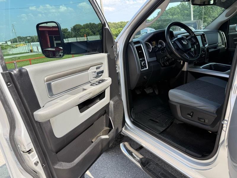RAM 2500 Lone Star 4x4 Crew Cab 6'4" Box 2017