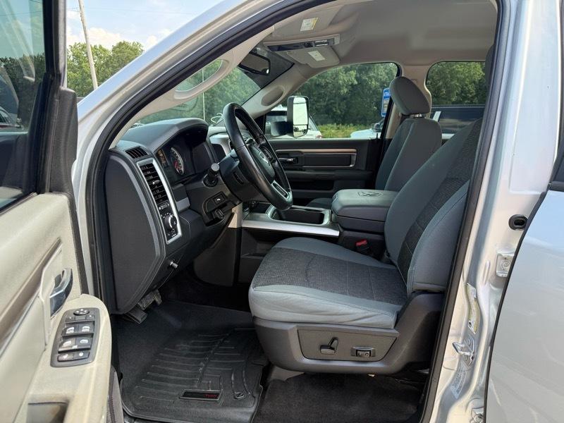 RAM 2500 Lone Star 4x4 Crew Cab 6'4" Box 2017