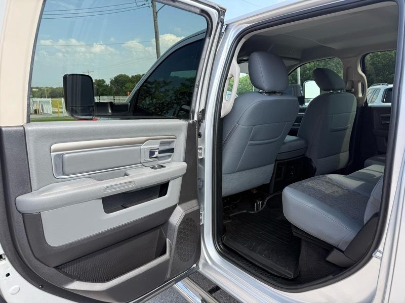 RAM 2500 Lone Star 4x4 Crew Cab 6'4" Box 2017