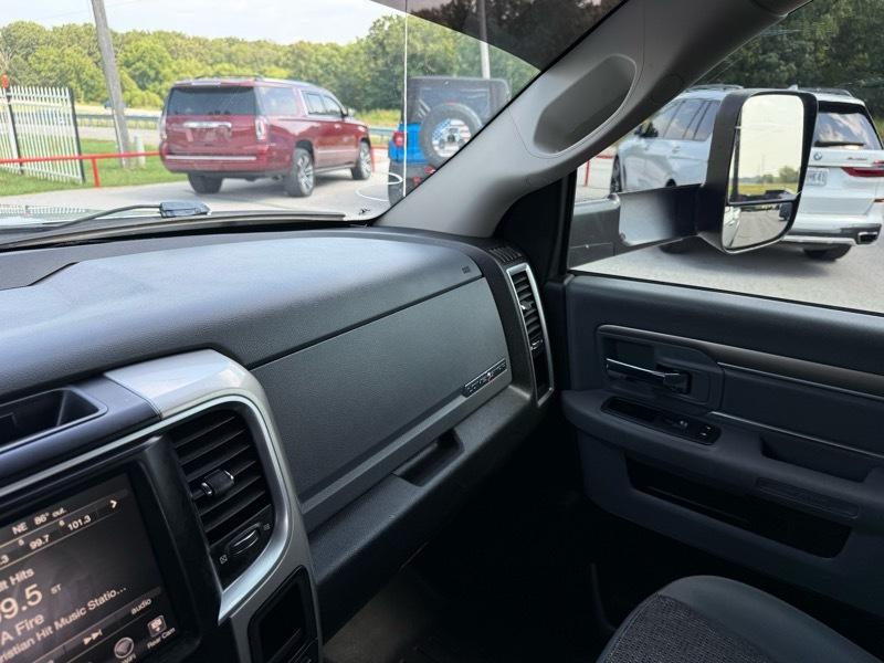 RAM 2500 Lone Star 4x4 Crew Cab 6'4" Box 2017