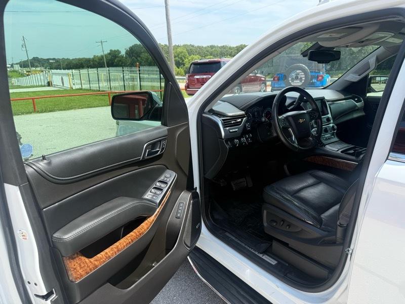 Chevrolet Tahoe 4WD 4dr Premier 2017