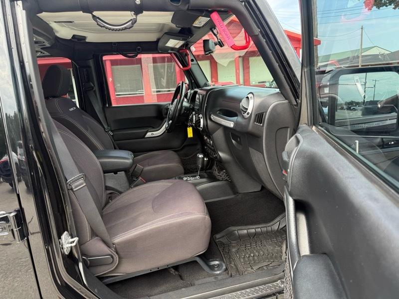 Jeep Wrangler Unlimited 4WD 4dr Rubicon 2014