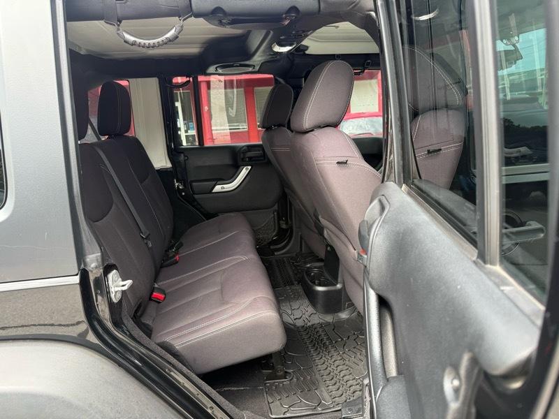 Jeep Wrangler Unlimited 4WD 4dr Rubicon 2014