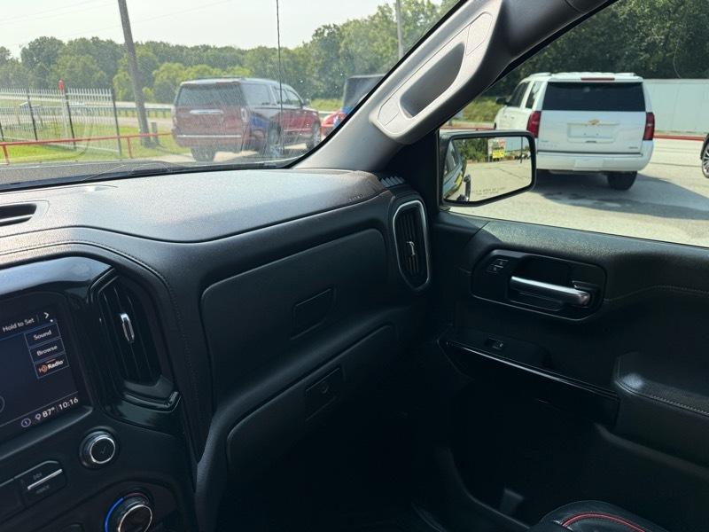 Chevrolet Silverado 1500 4WD Crew Cab 147" RST 2020