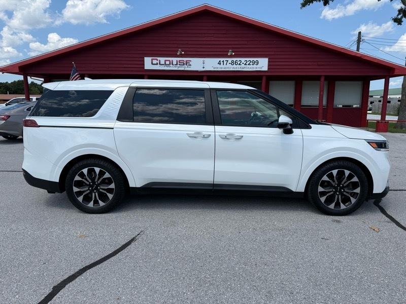 Kia Carnival EX FWD 2022
