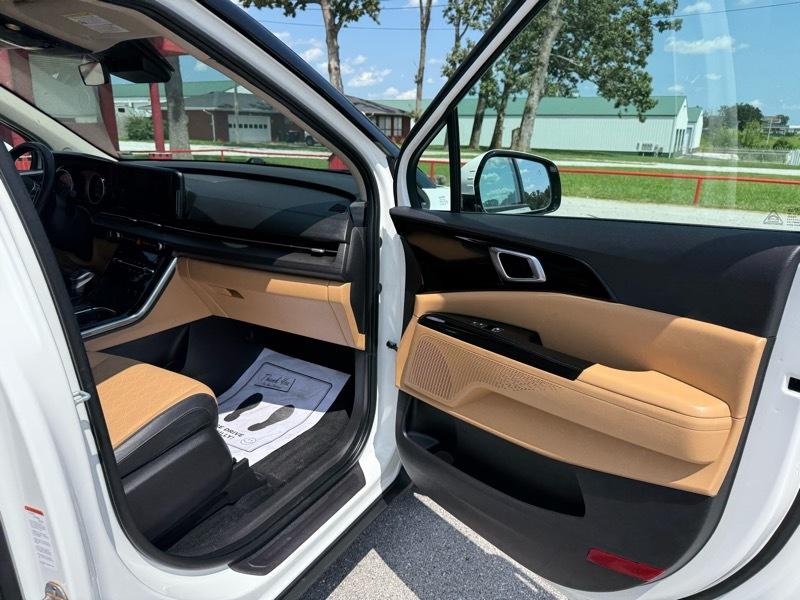 Kia Carnival EX FWD 2022