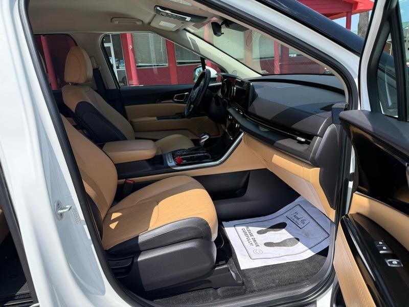 Kia Carnival EX FWD 2022