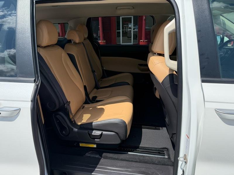 Kia Carnival EX FWD 2022