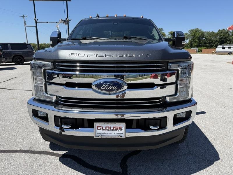 Ford Super Duty F-350 SRW Lariat 4WD Crew Cab 6.75' Box 2019