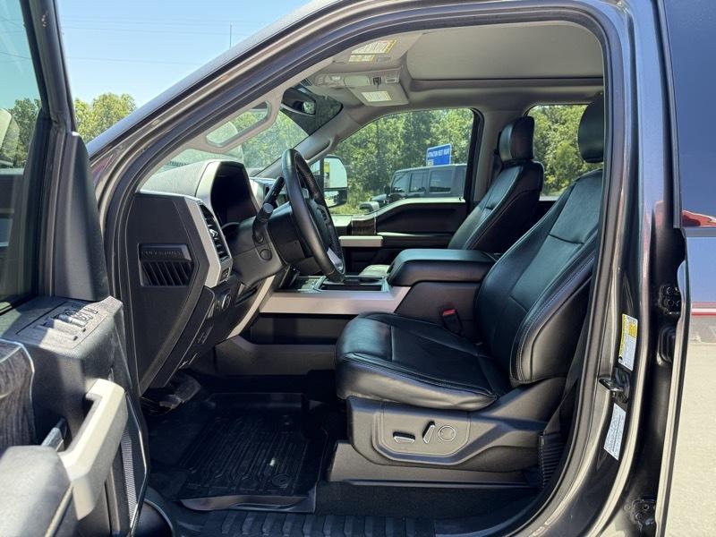 Ford Super Duty F-350 SRW Lariat 4WD Crew Cab 6.75' Box 2019