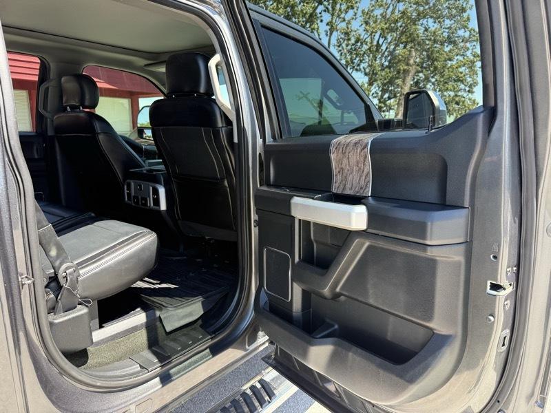 Ford Super Duty F-350 SRW Lariat 4WD Crew Cab 6.75' Box 2019