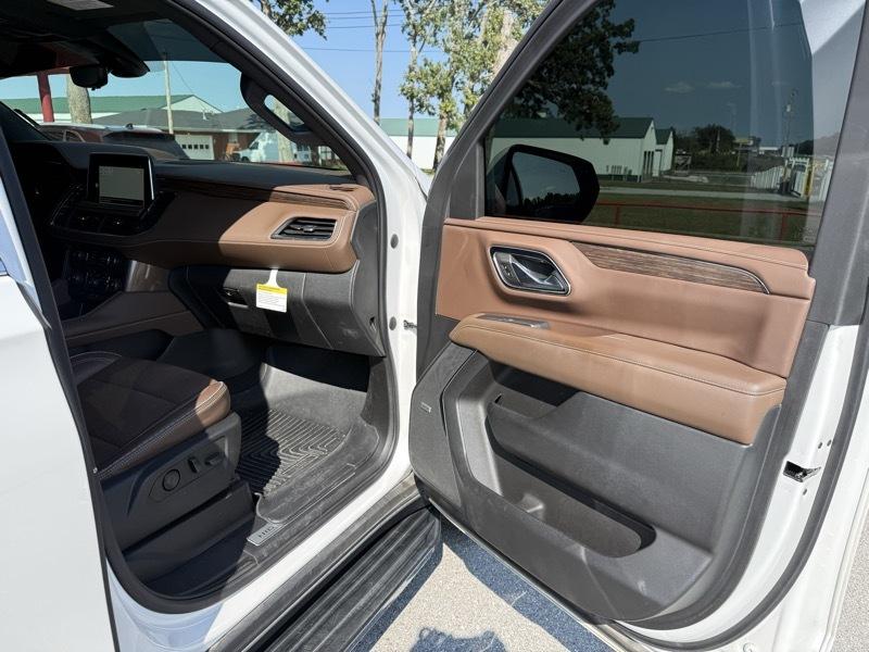 Chevrolet Tahoe 4WD 4dr High Country 2022